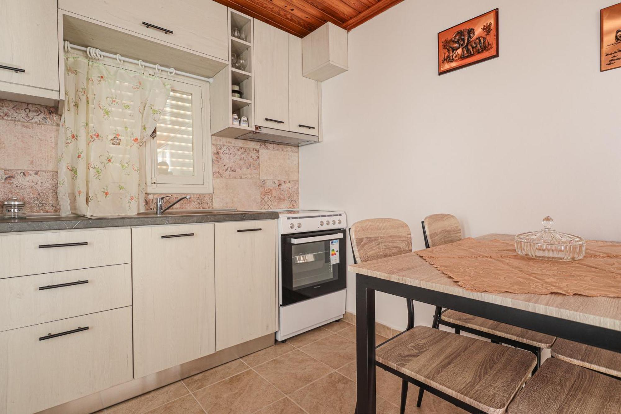 Apartment Aneza Kremastí